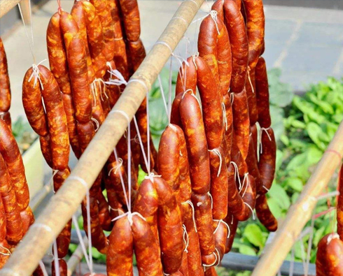 香腸添加胭脂紅、辣椒镉超标！柳州這些(xiē)食品被抽檢不合格